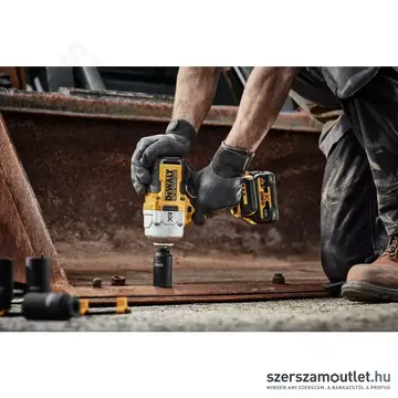 DEWALT DCF961 Akkus szénkefementes ütvecsavarozó TSTAK (1/2" 1626 Nm) (2x5,0Ah/18V Powerstack™