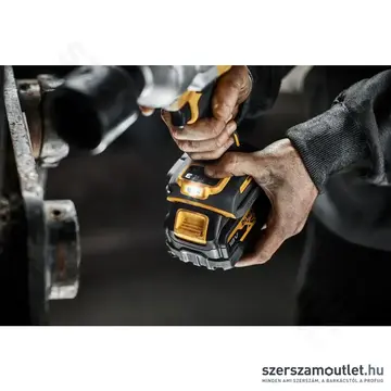 DEWALT DCF961 Akkus szénkefementes ütvecsavarozó TSTAK (1/2" 1626 Nm) (2x5,0Ah/18V Powerstack™