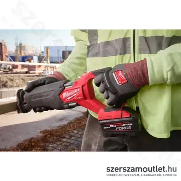 MILWAUKEE PAD PRO Vágásbiztos kesztyű (4/D vágási szint) XL/10